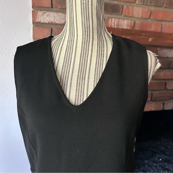 St. John Colorblock Knit Sleeveless Sheath Dress Black Taupe Sz 14 - Picture 3 of 9